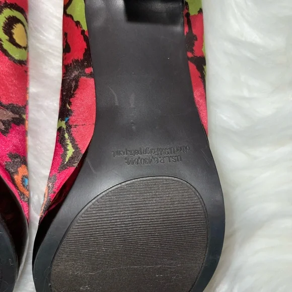 9.5 Madden Girl Lorainee heels/Pumps worn 1x. - Picture 9 of 16